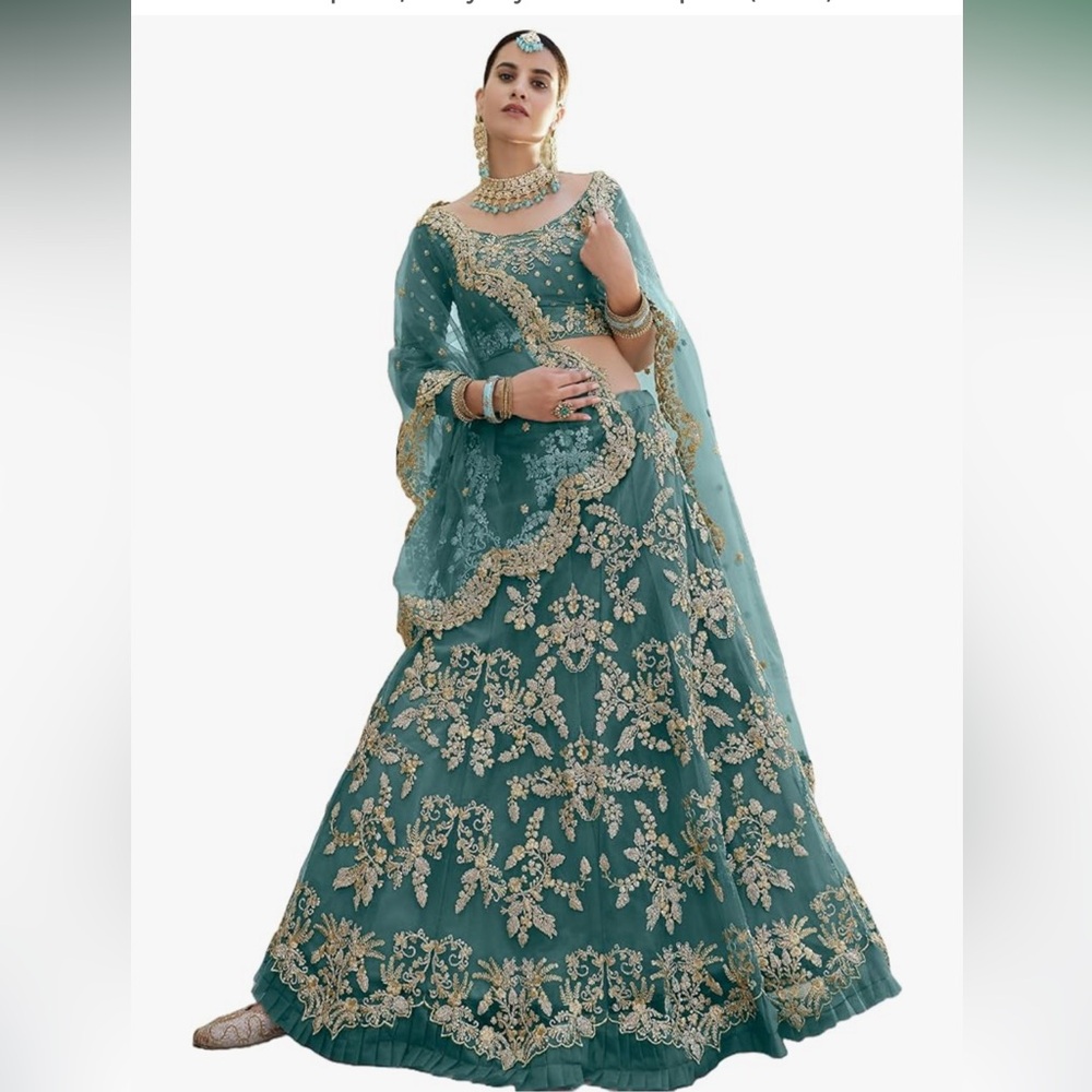 ✨ Green and Gold Lehenga Choli✨